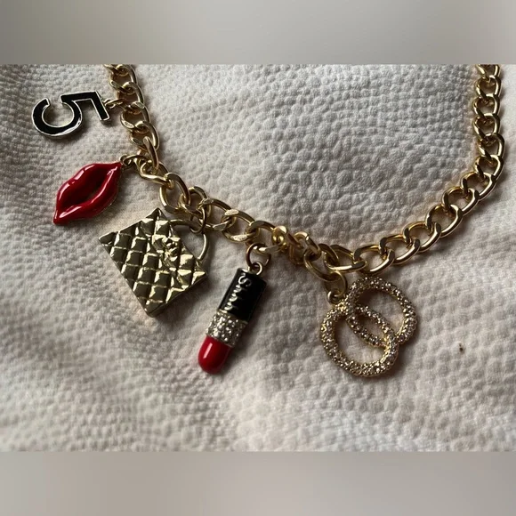 Chanel vintage fashion jewelry - Picture 7 of 7